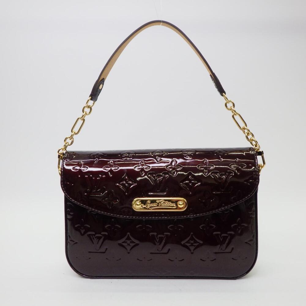LOUIS VUITTON Monogram Vernis Rodeo Drive Shoulder Bag Amarante